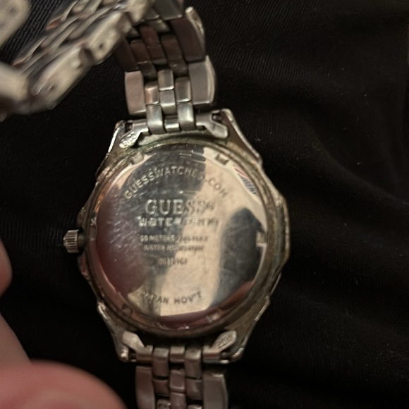 GUESS waterpro watch series - Picture 2 of 3